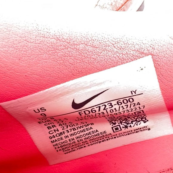 Nike Phantom GX Soccer Cleats Size 9 Pink Black Firm Ground Athletic Shoes - Picture 8 of 10